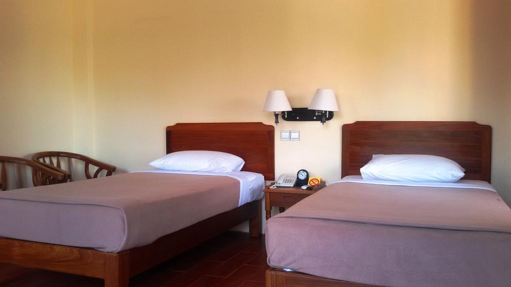 Win Unity Resort Hotel Monywa Room photo